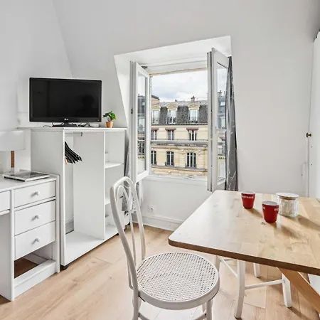 Le Petit Cocon Du 17eme Apartament Paryż